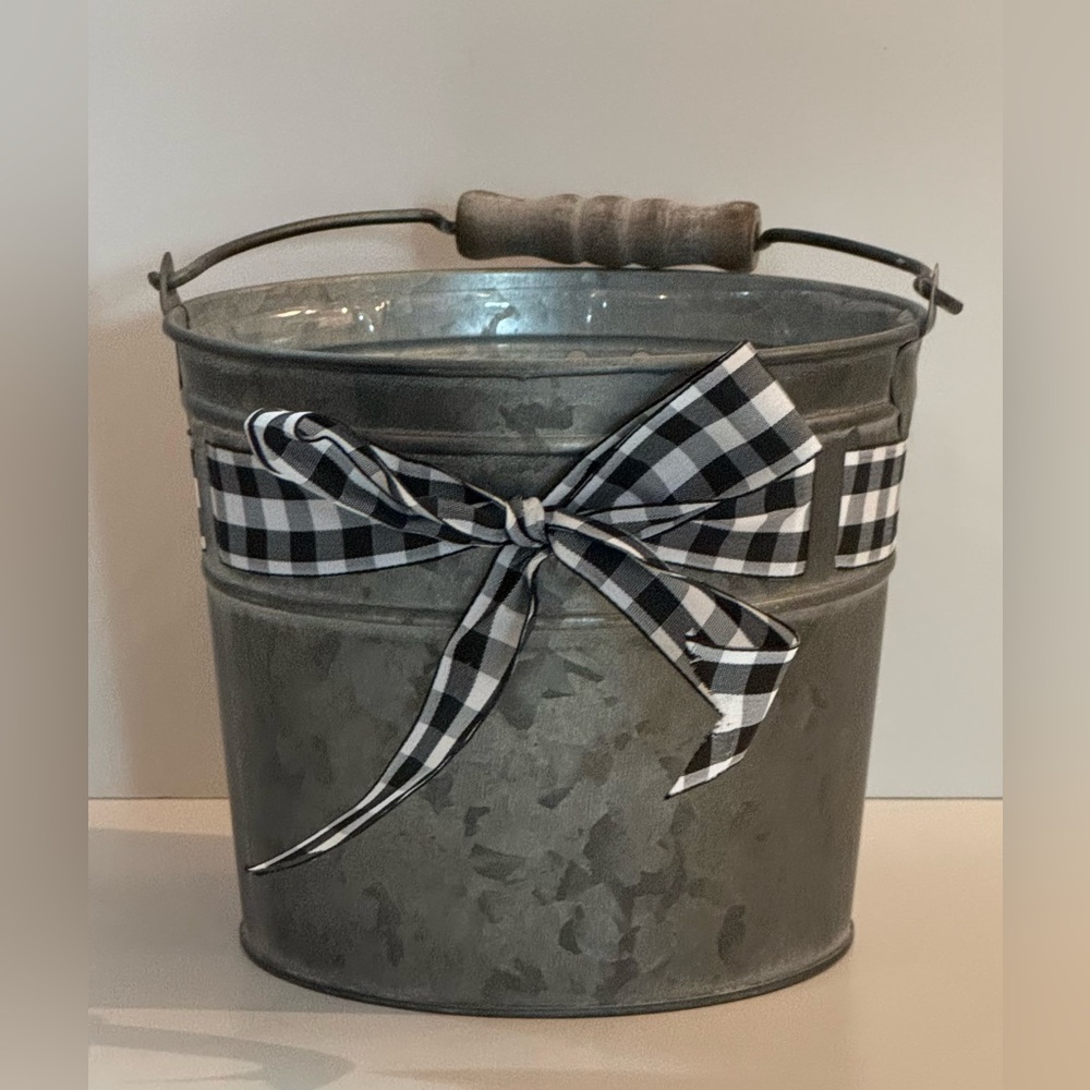 🔥Clearance- NWT Burton+Burton Metal Galvanized Bucket With Checkered Ribbon